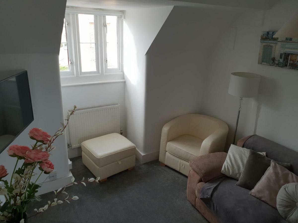 Central Windsor Apartments Екстер'єр фото