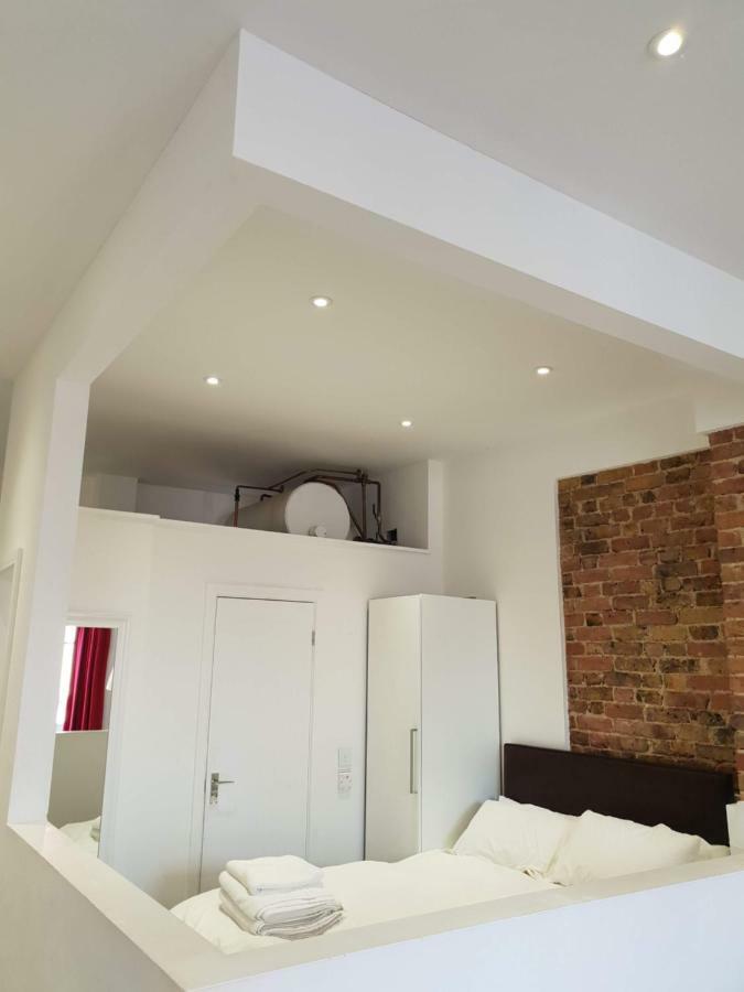 Central Windsor Apartments Екстер'єр фото